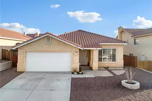 17557 Caprice, Victorville, CA 92395 - Photo 3