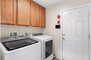 17557 Caprice, Victorville, CA 92395 - Photo 25