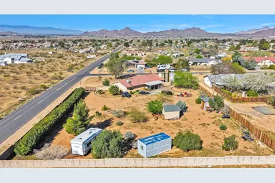 16535 Candlewood, Apple Valley, CA 92307 - Photo 49