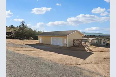 21972 Ocotillo Way, Apple Valley, CA 92308 - Photo 5