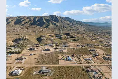 21972 Ocotillo Way, Apple Valley, CA 92308 - Photo 11