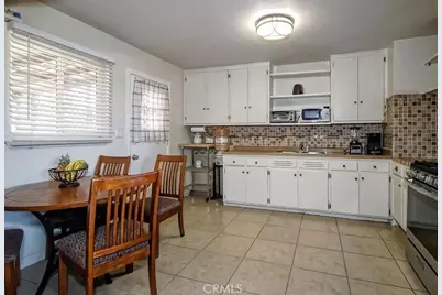 225 Woodham Avenue, Barstow, CA 92311 - Photo 3