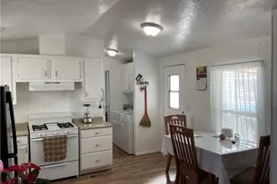 22020 Nisqually Road, Apple Valley, CA 92308 - Photo 9