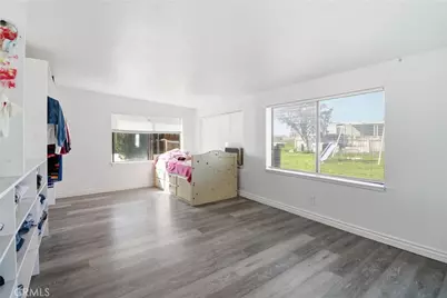 11140 3rd, Hesperia, CA 92345 - Photo 19