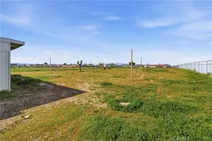 11140 3rd, Hesperia, CA 92345 - Photo 39