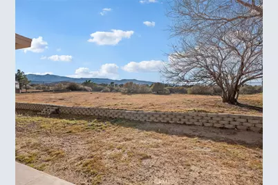 9550 Riggins, Phelan, CA 92371 - Photo 33