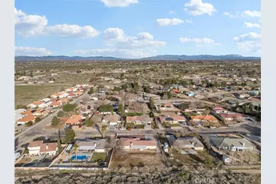 9550 Riggins, Phelan, CA 92371 - Photo 47