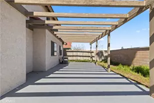 12207 Merrod, Victorville, CA 92395 - Photo 31