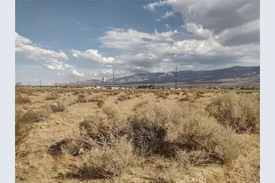 317 Highway 18, Lucerne Valley, CA 92356 - Photo 13