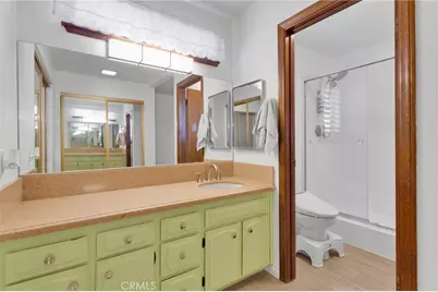 13685 Hidden Valley Road, Victorville, CA 92395 - Photo 35