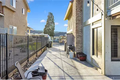 13685 Hidden Valley Road, Victorville, CA 92395 - Photo 51