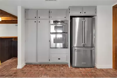 13685 Hidden Valley Road, Victorville, CA 92395 - Photo 25