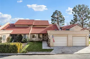 19103 Frances, Apple Valley, CA 92308 - Photo 1