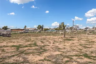 14266 Kiowa, Apple Valley, CA 92307 - Photo 9