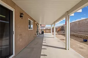 11893 Pepperwood St, Victorville, CA 92392 - Photo 37