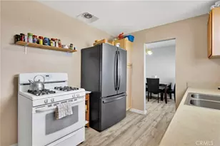 9214 Choiceana Ave, Hesperia, CA 92345 - Photo 11