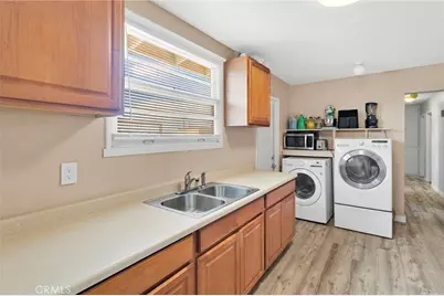 9214 Choiceana Avenue, Hesperia, CA 92345 - Photo 13