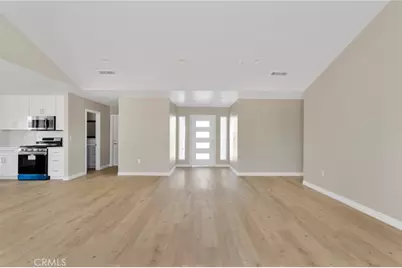 10704 11th Ave., Hesperia, CA 92345 - Photo 5