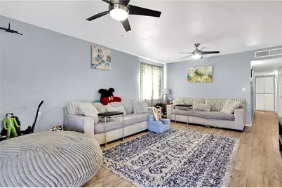 411 McBroom, Barstow, CA 92311 - Photo 13