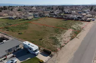 34 Cypress Ave, Victorville, CA 92395 - Photo 1