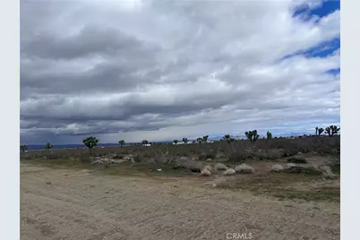 0 30980410, Phelan, CA 92371 - Photo 11