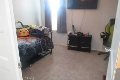 14369 Pioneer Way, Victorville, CA 92394 - Photo 17