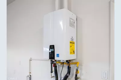 11254 Fisherman, Victorville, CA 92392 - Photo 43