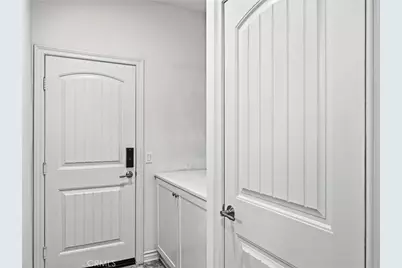 11254 Fisherman, Victorville, CA 92392 - Photo 13