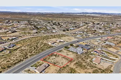 16423 Village Drive, Victorville, CA 92394 - Photo 13