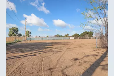 21940 Biloxi, Apple Valley, CA 92307 - Photo 29