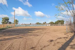 21940 Biloxi, Apple Valley, CA 92307 - Photo 29