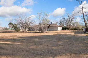 21940 Biloxi, Apple Valley, CA 92307 - Photo 31