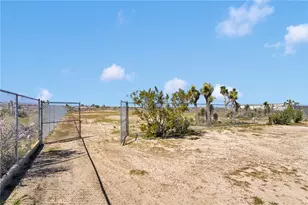 11788 Oasis, Pinon Hills, CA 92372 - Photo 33