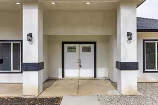 28551 Delaware Dr, Tehachapi, CA 93561 - Photo 3