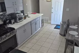 37149 Camarillo, Barstow, CA 92311 - Photo 11