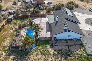 7426 Cedar St, Phelan, CA 92371 - Photo 23