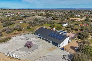 7426 Cedar St, Phelan, CA 92371 - Photo 5