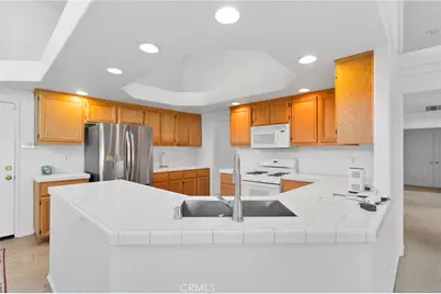 14819 Grasshopper Court, Victorville, CA 92394 - Photo 19