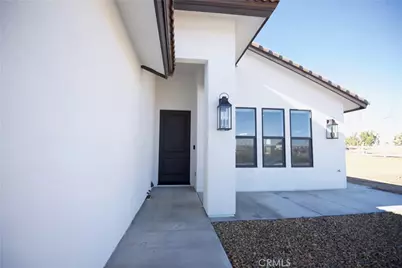 8354 Macron, Oak Hills, CA 92344 - Photo 3