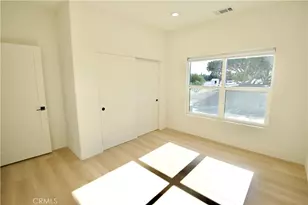 8354 Macron, Oak Hills, CA 92344 - Photo 17