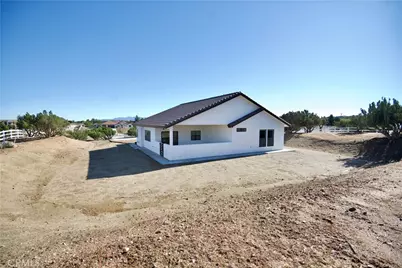 8354 Macron, Oak Hills, CA 92344 - Photo 25