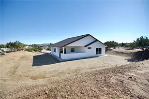 8354 Macron, Oak Hills, CA 92344 - Photo 25