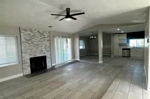 12790 Desert Creek Cir, Victorville, CA 92395 - Photo 3