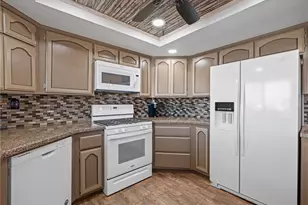 16986 Ocotilla, Apple Valley, CA 92307 - Photo 13