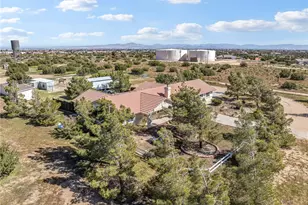 8840 Smoke Tree Rd, Phelan, CA 92371 - Photo 41