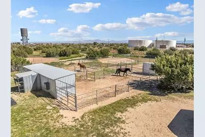 8840 Smoke Tree Road, Phelan, CA 92371 - Photo 5