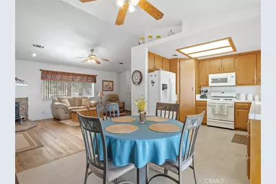 8840 Smoke Tree Road, Phelan, CA 92371 - Photo 13