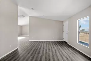 3168 McMillan, Phelan, CA 92371 - Photo 7