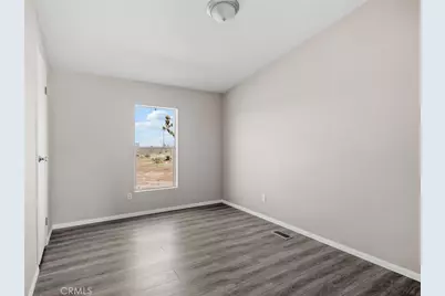 3168 McMillan, Phelan, CA 92371 - Photo 13