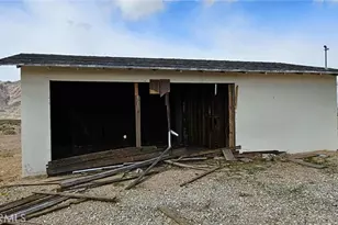 33354 Haynes Rd, Lucerne Valley, CA 92356 - Photo 3